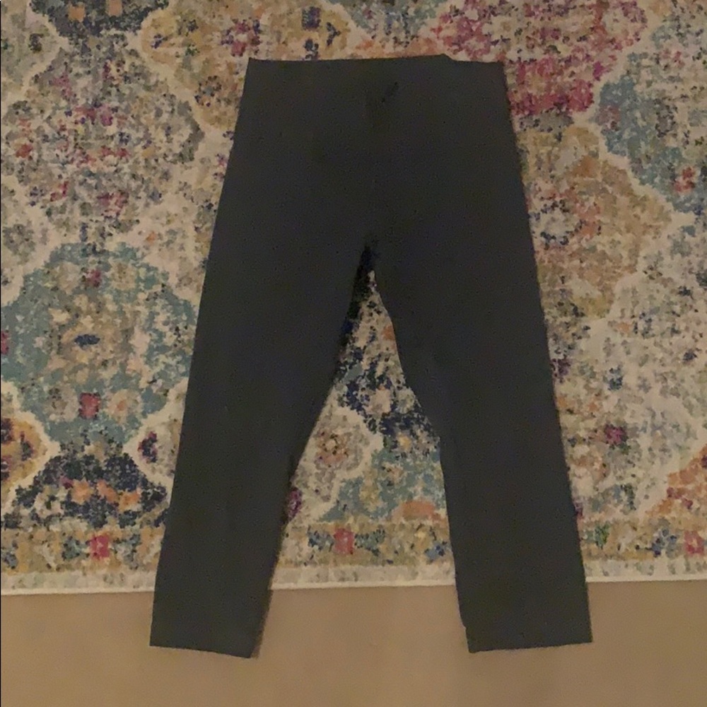 Dark green never been worn lululemon leggings